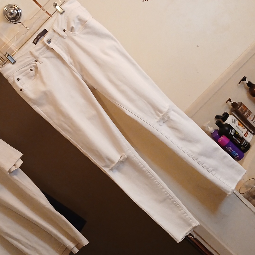 Levi's Wbite Tag,Women's White Leggings/Jeans.‎ Sz.waist 30 ,length 30